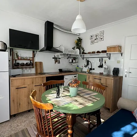 شقة The Master And Margarita Apartment, майстора и маргарита 2 *